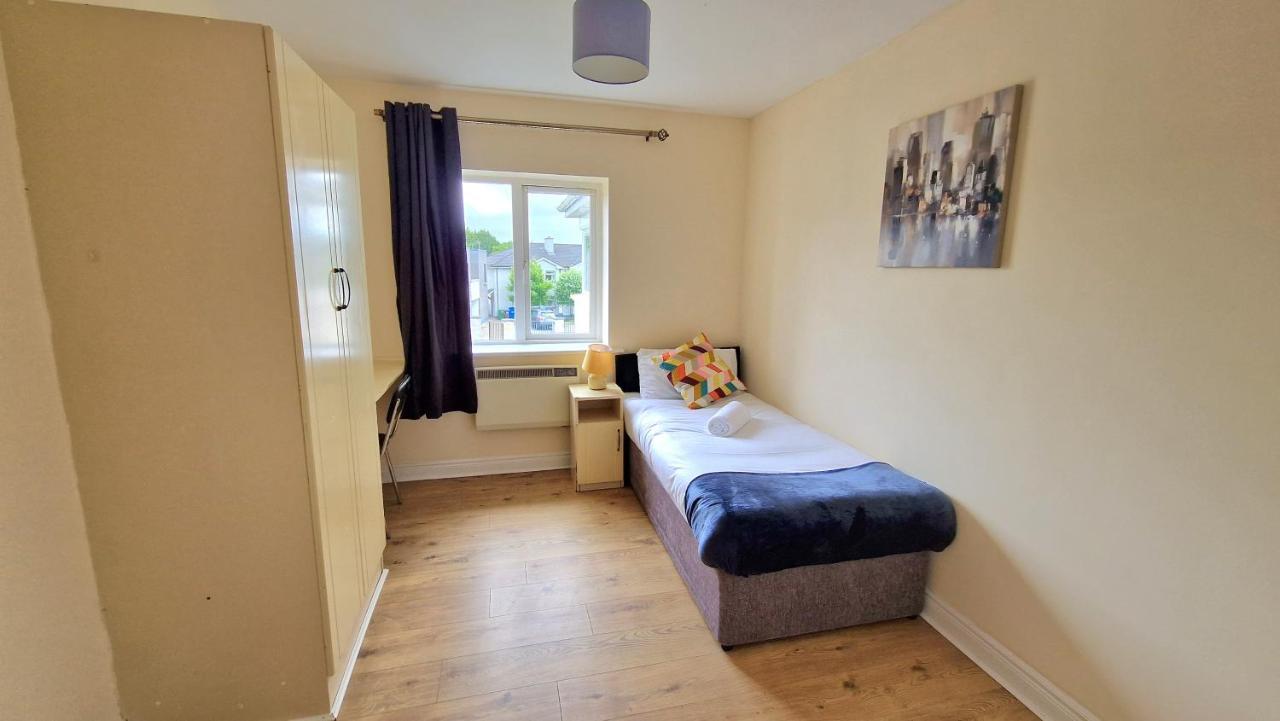 Glen Abhainn Standard Budget Accommodation Athlone Eksteriør billede